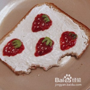 食补佳品草莓果酱吐司的做法