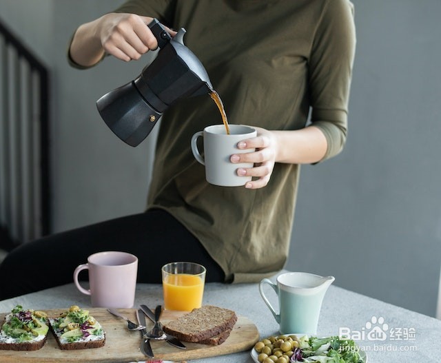 想早起可是设置了多少个闹钟都起不来怎么办?