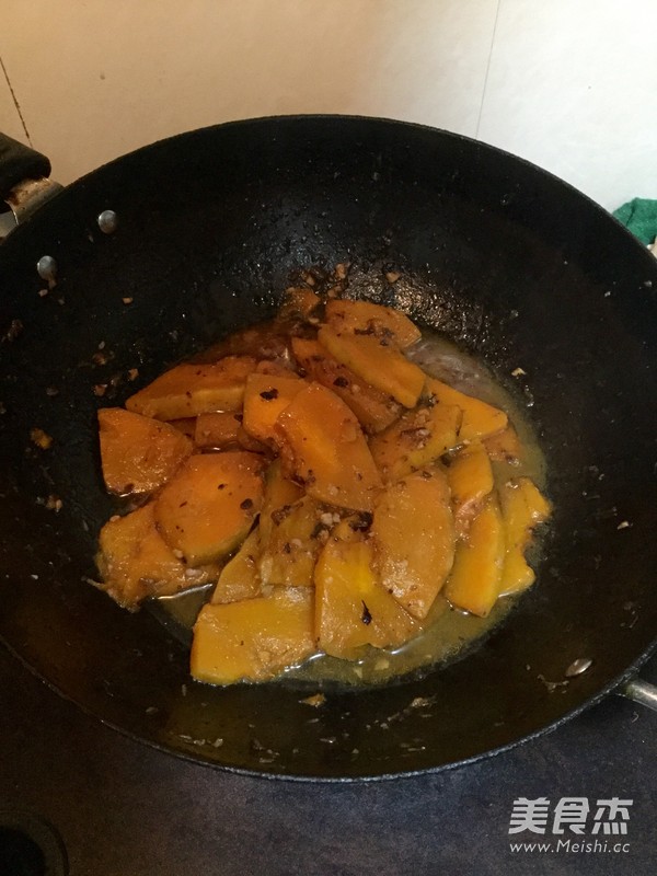 焖南瓜的家常做法