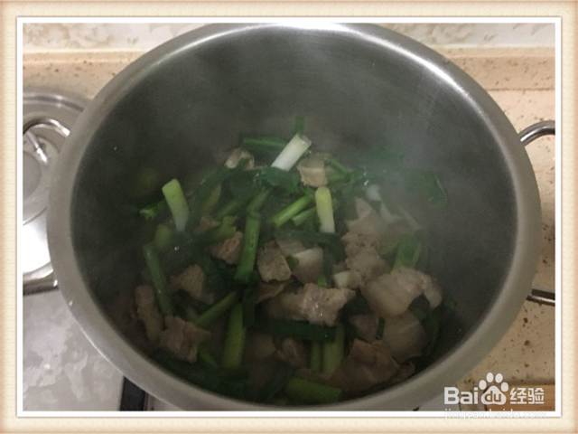 青蒜回锅肉片的做法