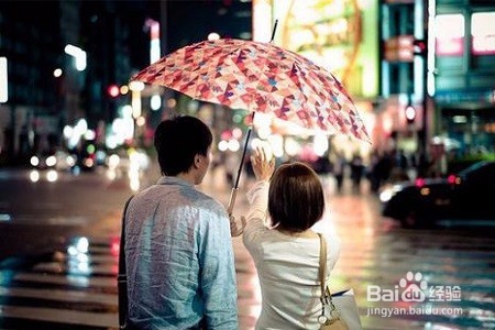 恋爱时，自己有事情要不要告诉对方？