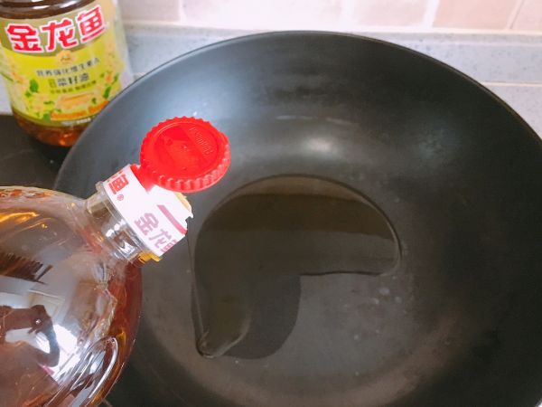 时蔬肉丁煲仔饭