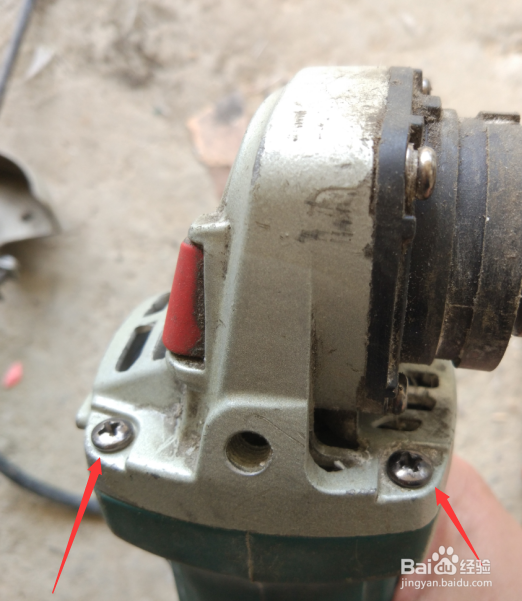 图示简单操作调整切割打磨机的位置避免误伤