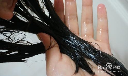 女生掉头发可能是这几个原因以及对应方法