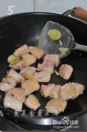 香气扑鼻、鲜嫩清甜的春笋三杯鸡