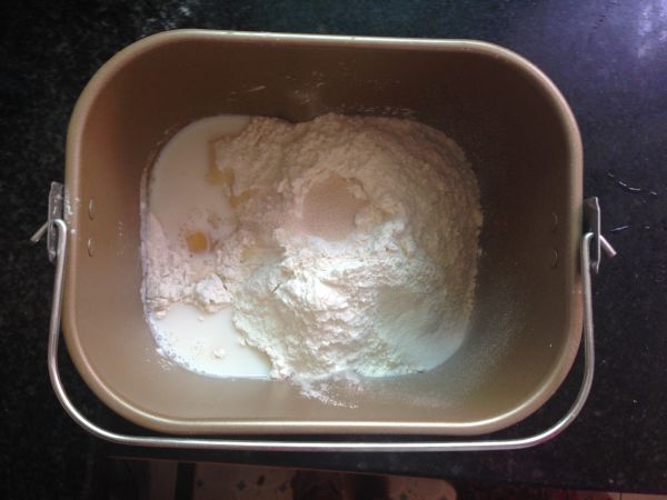 蜜红豆果仁面包