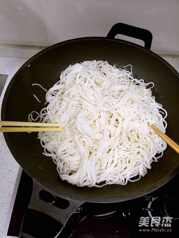 温州炒粉干的做法