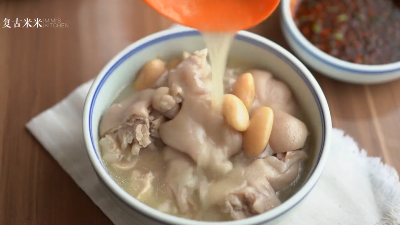 如何制作老妈蹄花