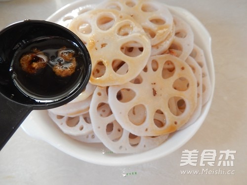 葱油藕片的做法