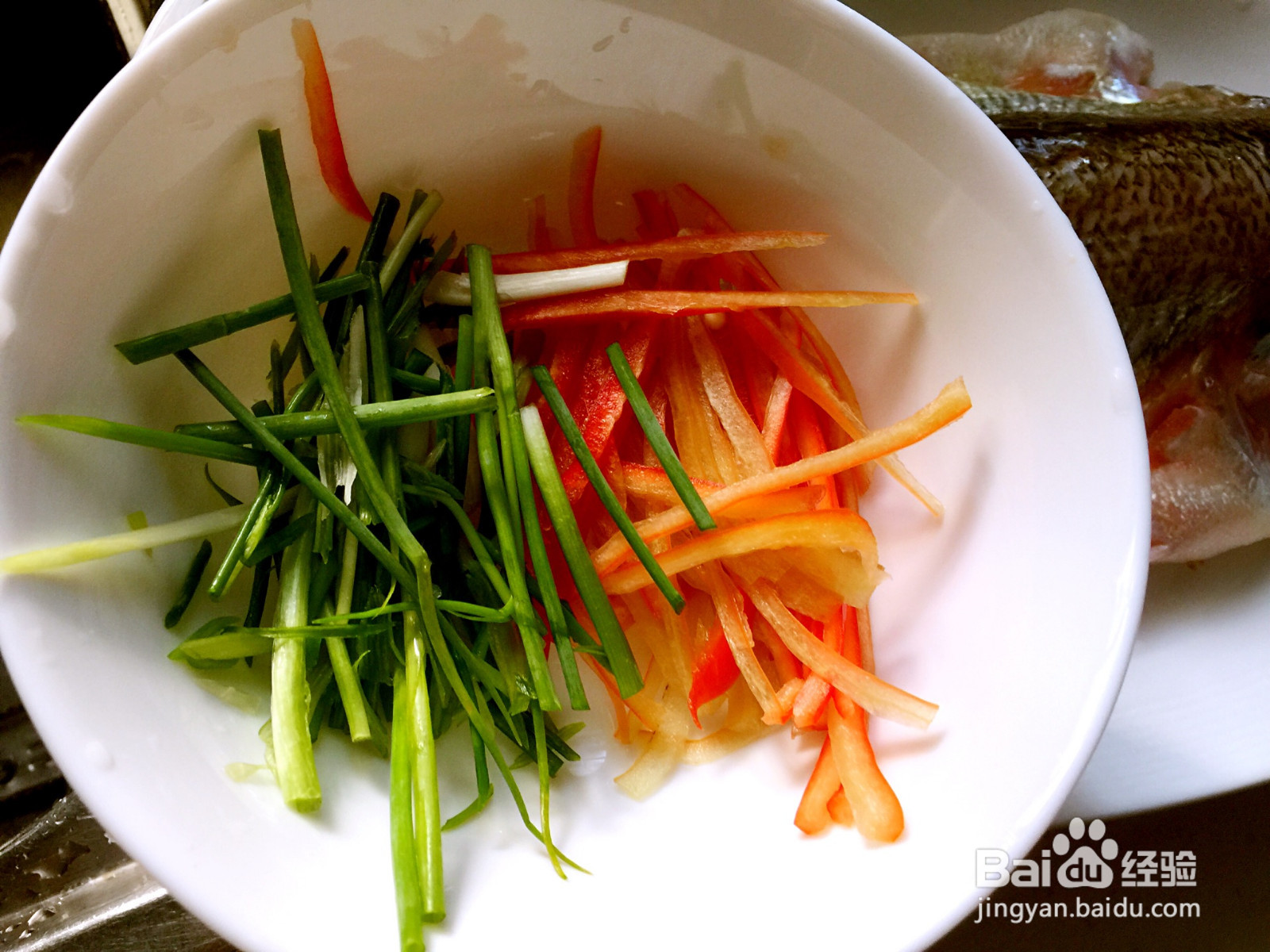 清蒸鲈鱼的做法