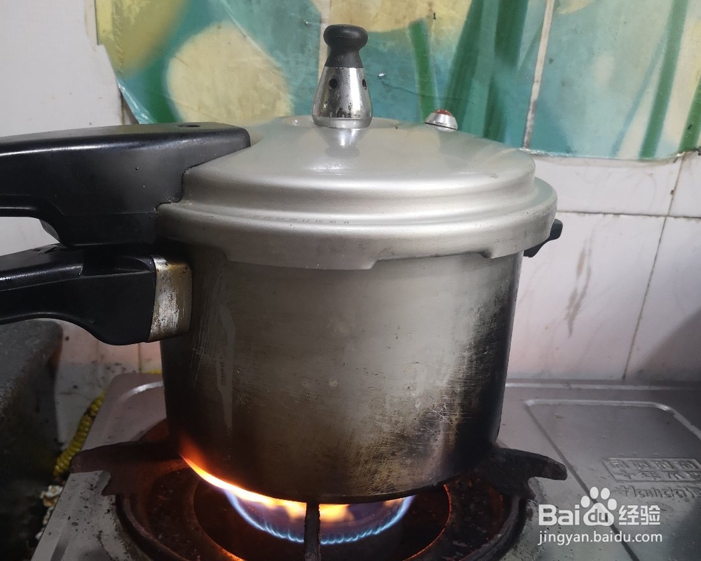 宝宝也爱吃的笋干猪脚