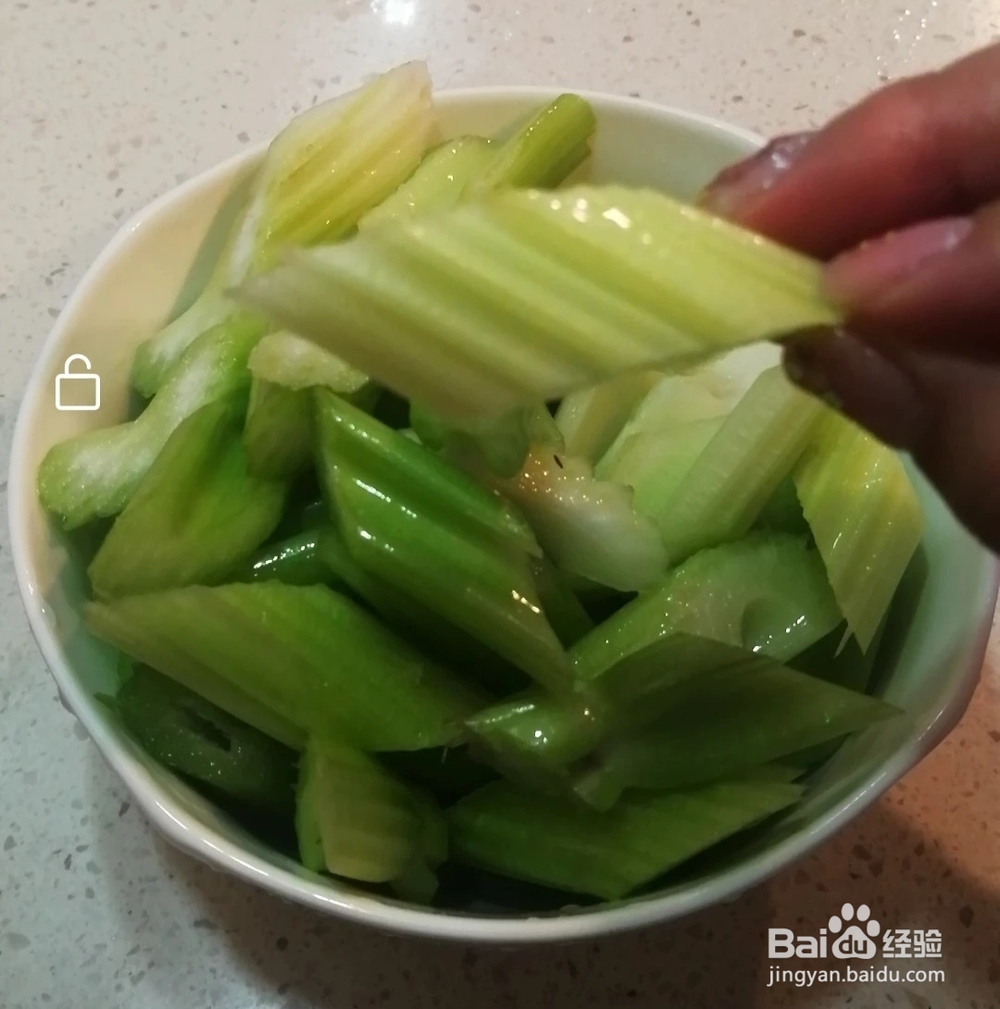 适合新手做的芹菜西蓝花莴笋
