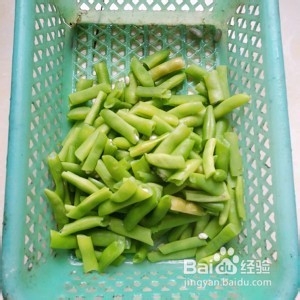 养生食补四季豆炒肉的做法