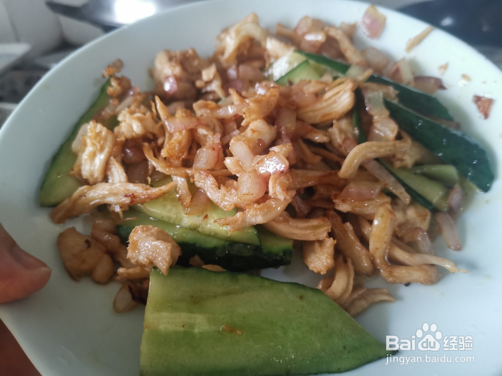 鸡胸肉丝炒黄瓜片