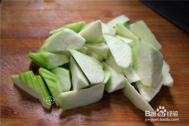 丝瓜瘦肉冬菇汤怎么做呢
