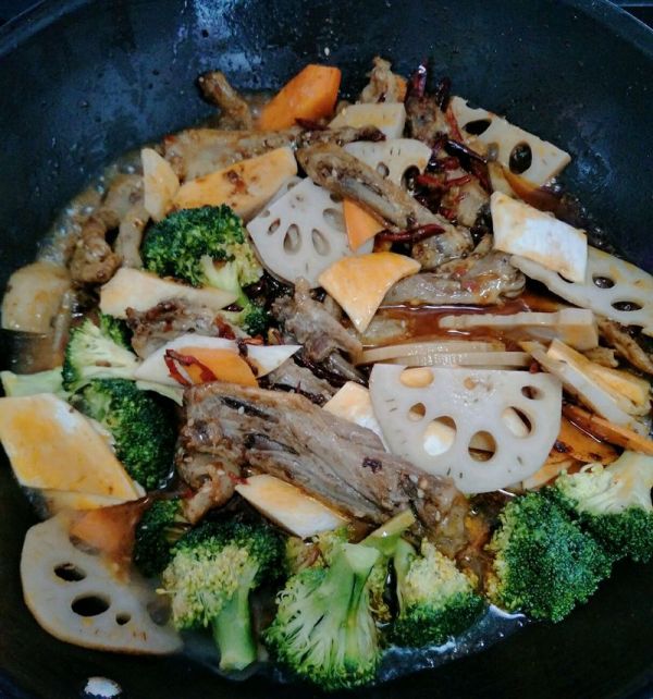 干锅辣鸭~食光社