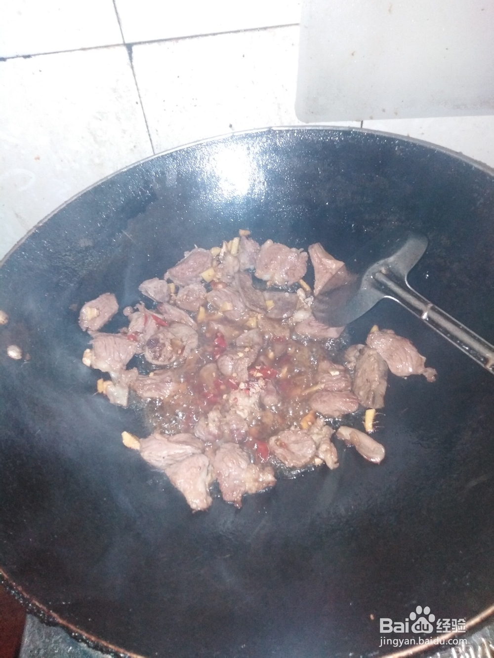 猪肉怎样炒青菜花？