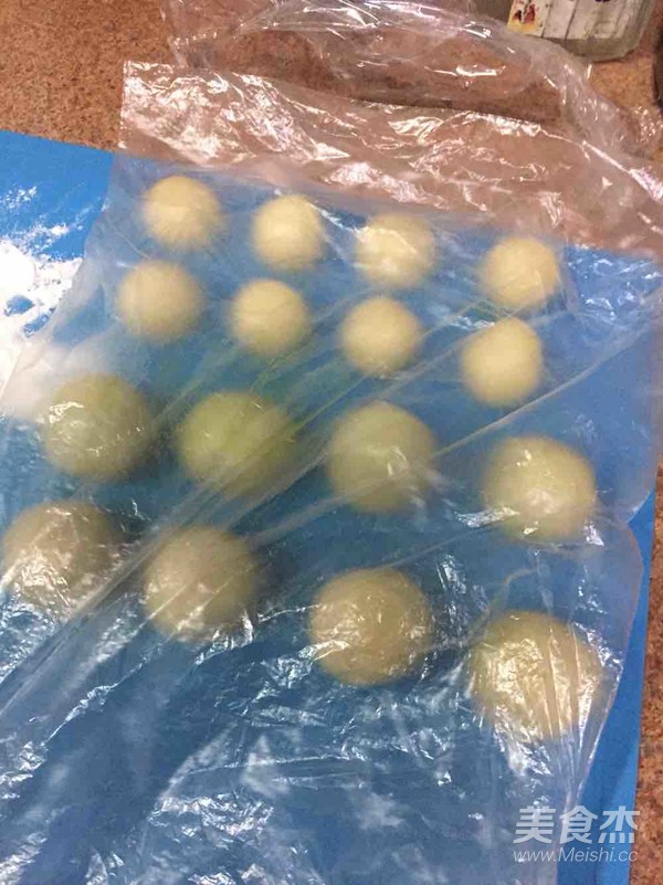 花式蛋黄酥的做法