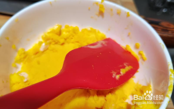 如何制作简易可口的土豆泥？