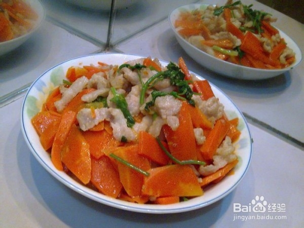 猪颈肉炒胡萝卜