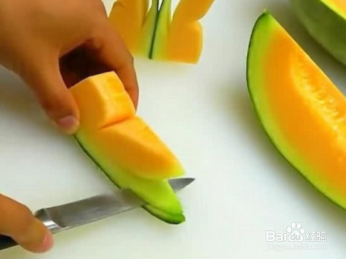 哈密瓜果盘花样切法