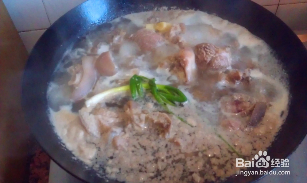 家宴大菜---香辣黄豆焖猪蹄