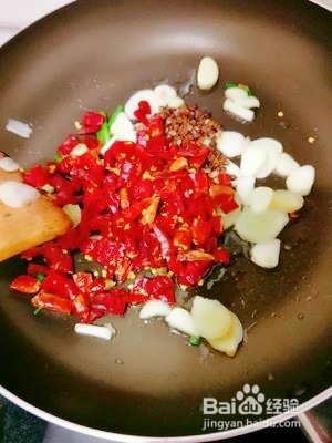 【超详细】如何在家做出超级美味的辣子鸡丁!