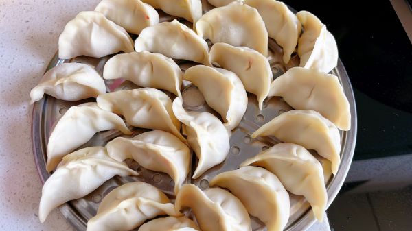 胡萝卜鸡蛋水饺