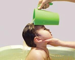 宝宝洗头准备工作