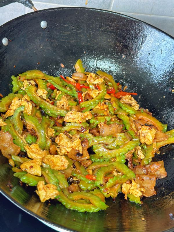 五花肉豆豉炒苦瓜