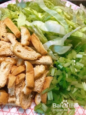 龙虾豆泡捞饭怎么做