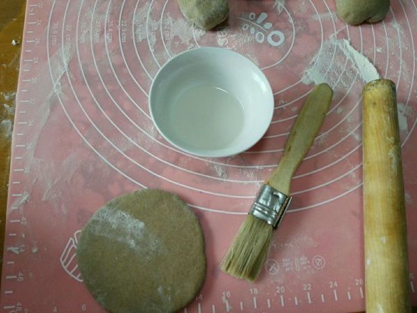 荞麦面荷叶夹饼配豆角肉丁