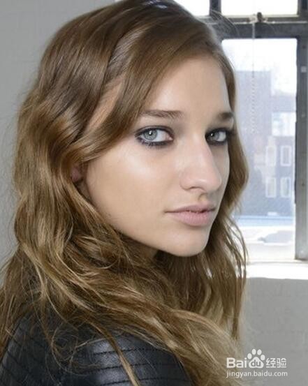 选一款你喜欢的卷发造型，周末约小伙伴一起做吧