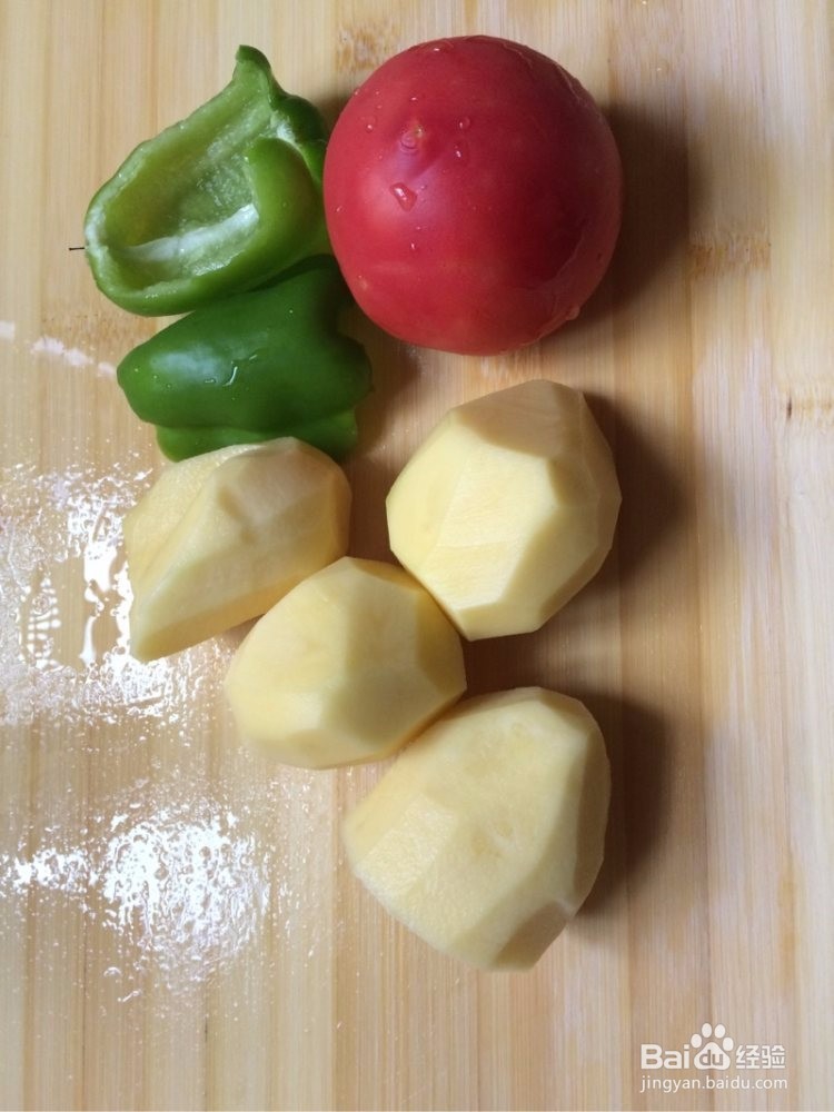 土豆炒番茄的做法