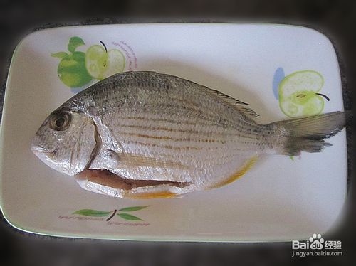 蒜头豆豉蒸海鱼