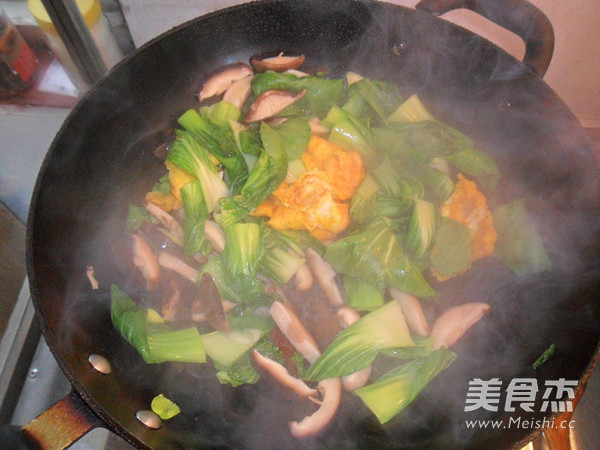 青菜香菇鸡蛋