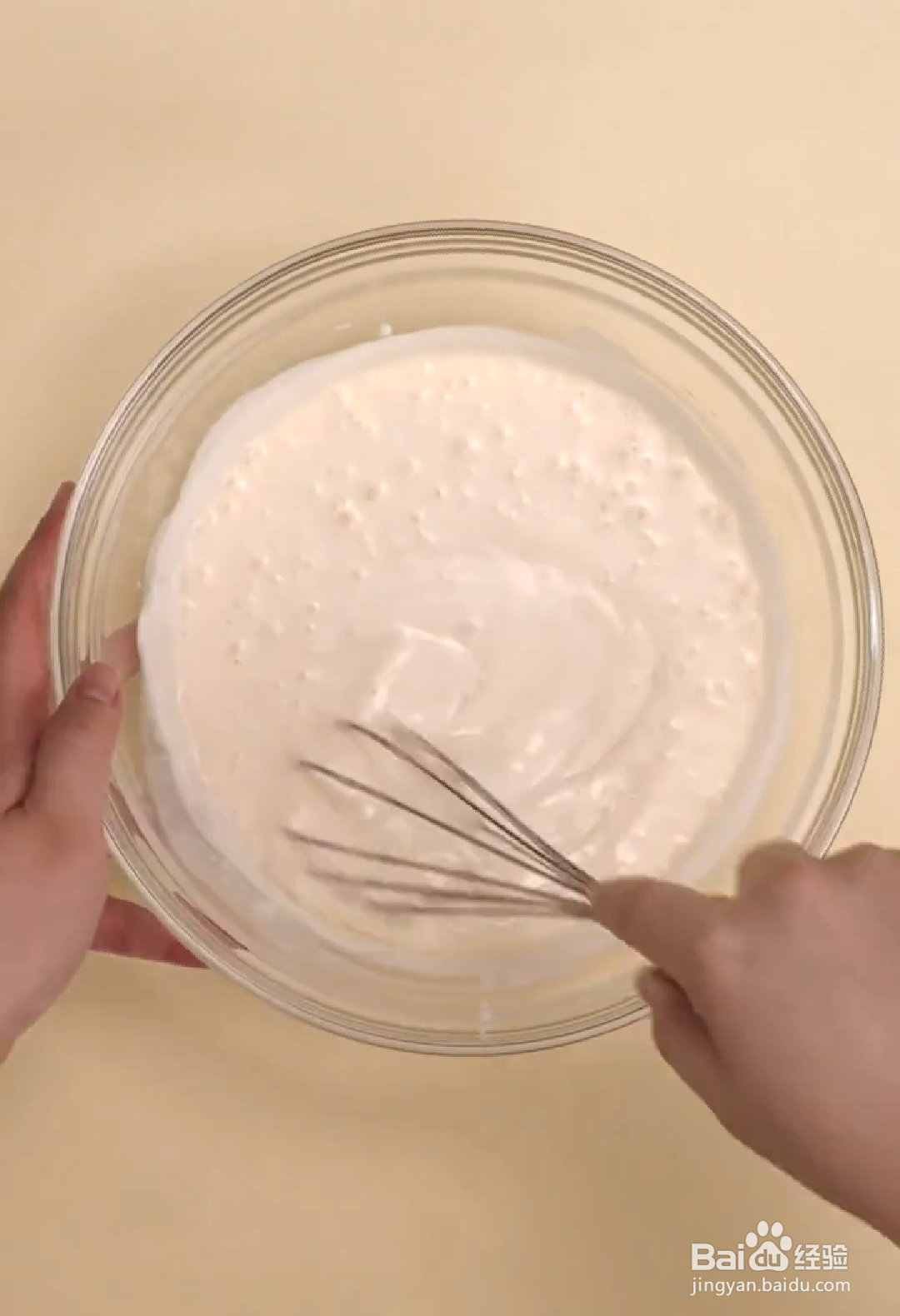 如何做出无需烤箱的酸奶冻芝士蛋糕？