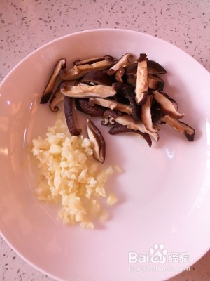 怎么做一盘讲究的香菇炒油菜