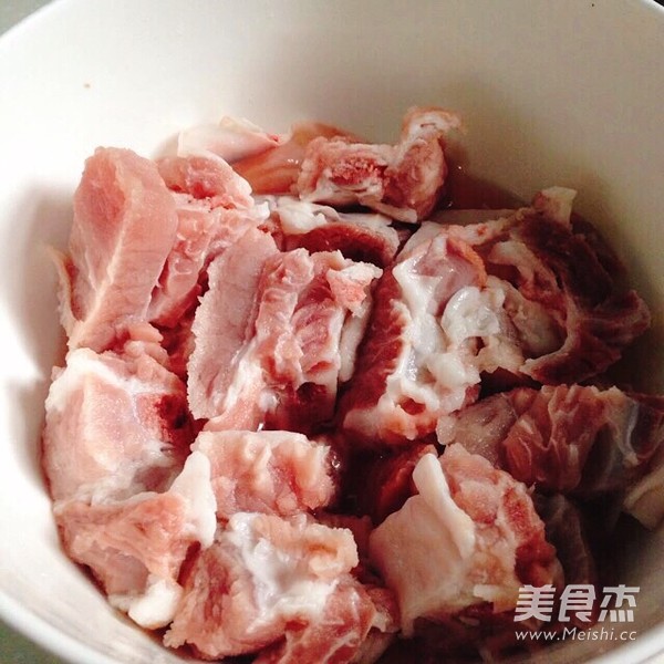 排骨山药汤的做法