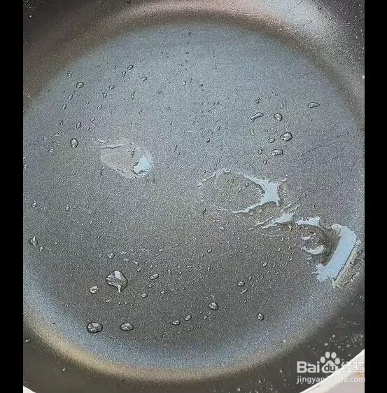 制作梅菜扣肉饼的妙招