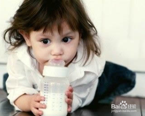 选择婴儿奶粉八大误区