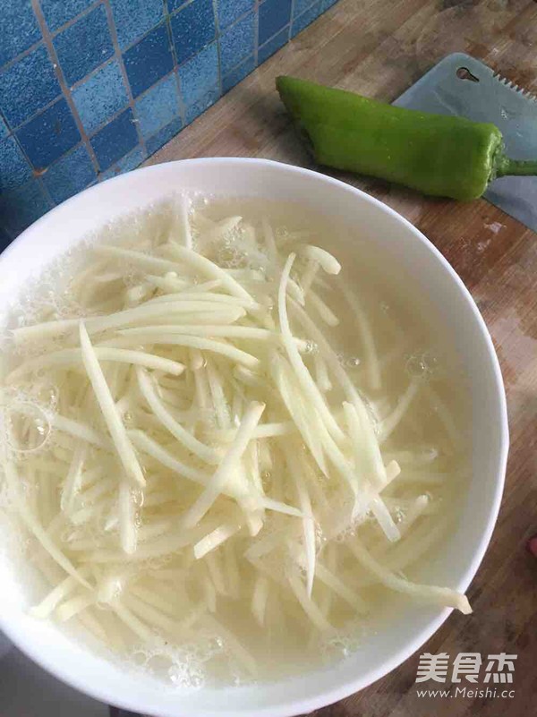 土豆丝煎饼的做法