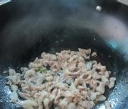 油豆腐炒肉的做法