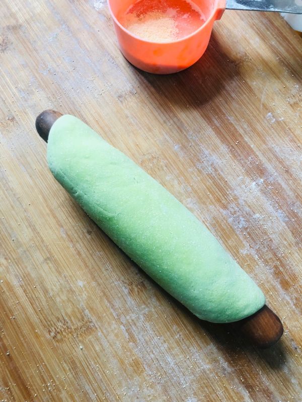 菠菜鸡蛋手擀面