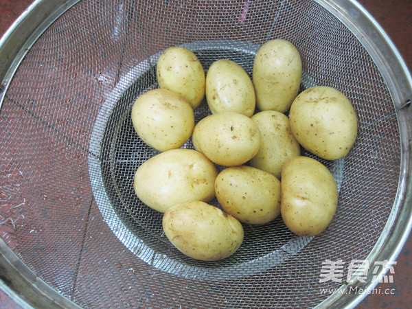 酱烧土豆仔的做法