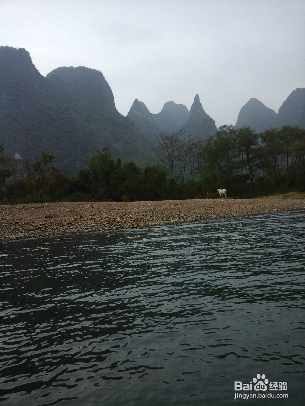 桂林旅游，漓江竹筏漂流