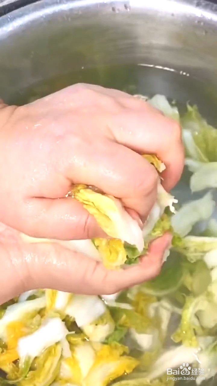 如何制作辣白菜？
