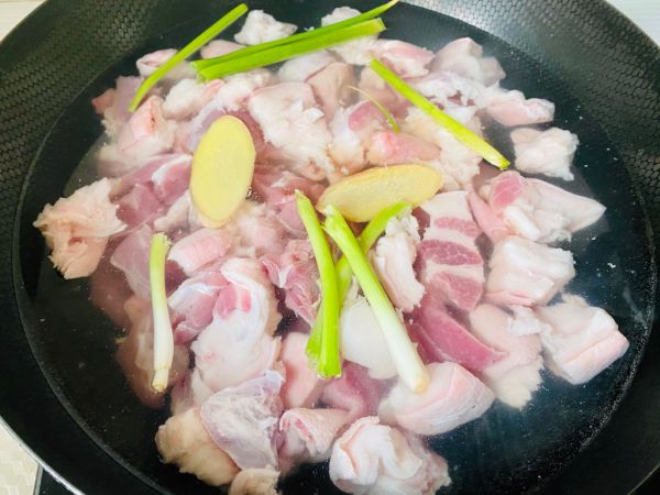 红烧肘子八爪鱼