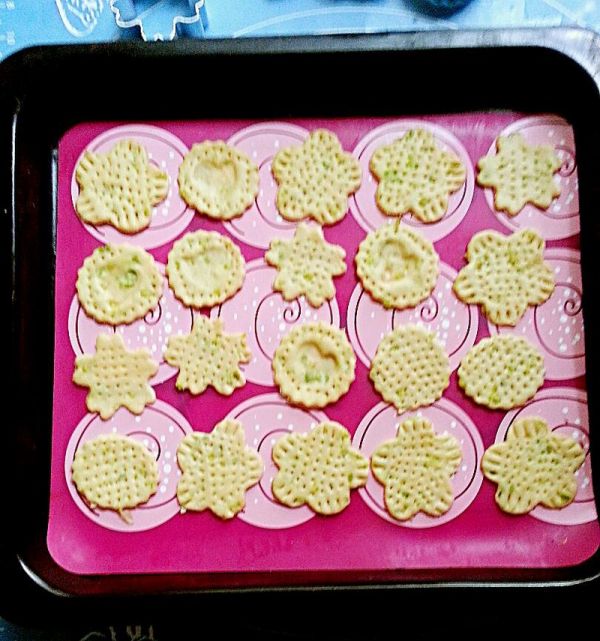 全麦豌豆苏打饼干