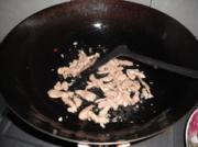怎样自制黄豆酱甜椒扁豆角炒肉
